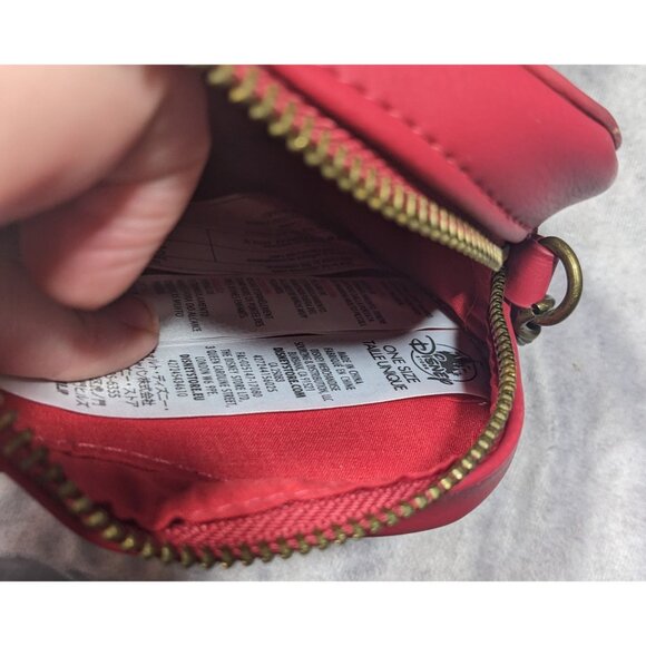 Disney Descendants Evie Heart Crown Purse With Gold Tone Chain And Details - Picture 13 of 16